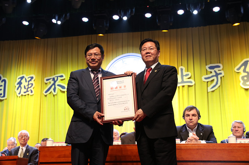 胡精_副本.jpg 胡精_副本.jpg