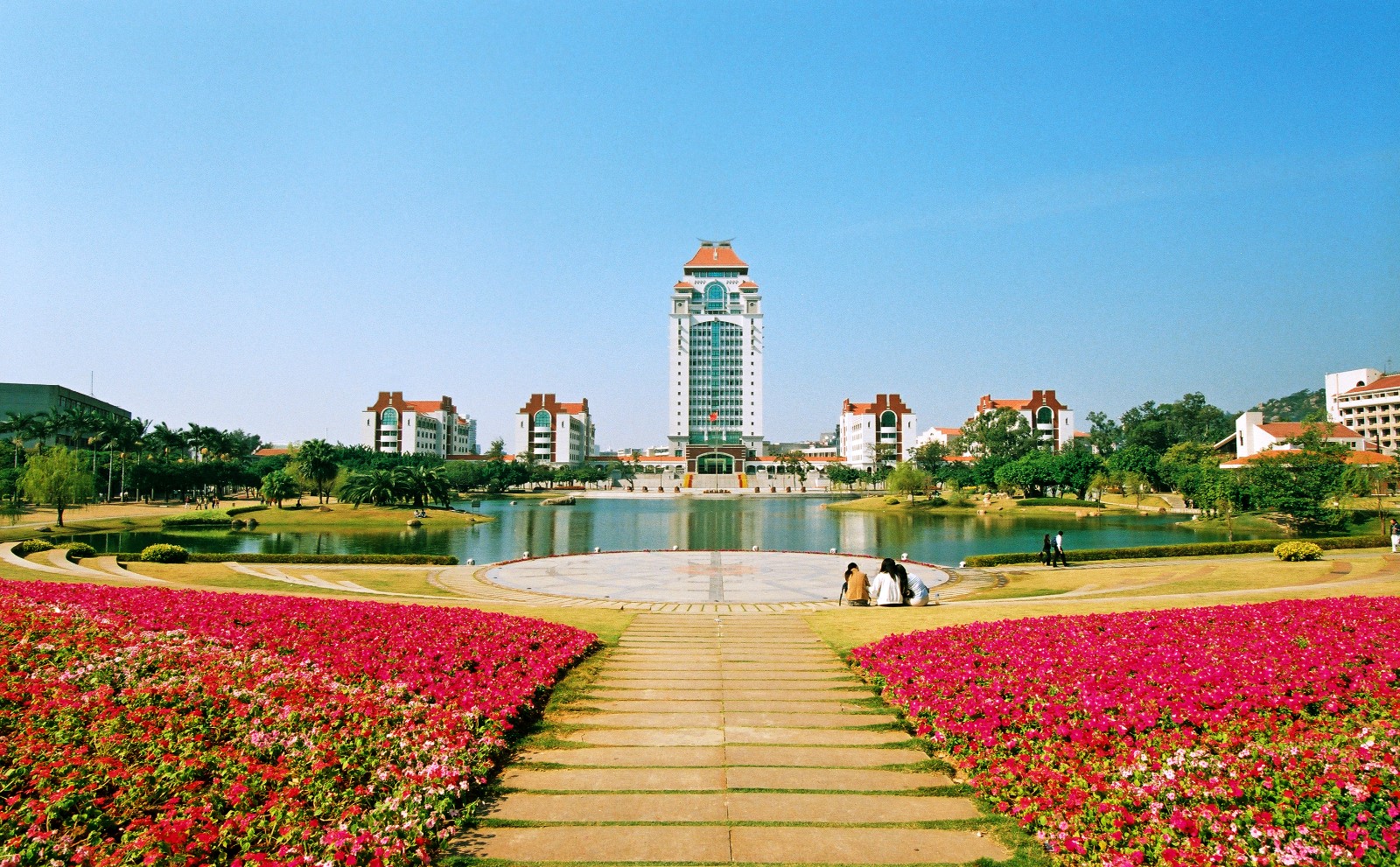 思明校区嘉庚楼群 1.jpg 思明校区嘉庚楼群 1.jpg