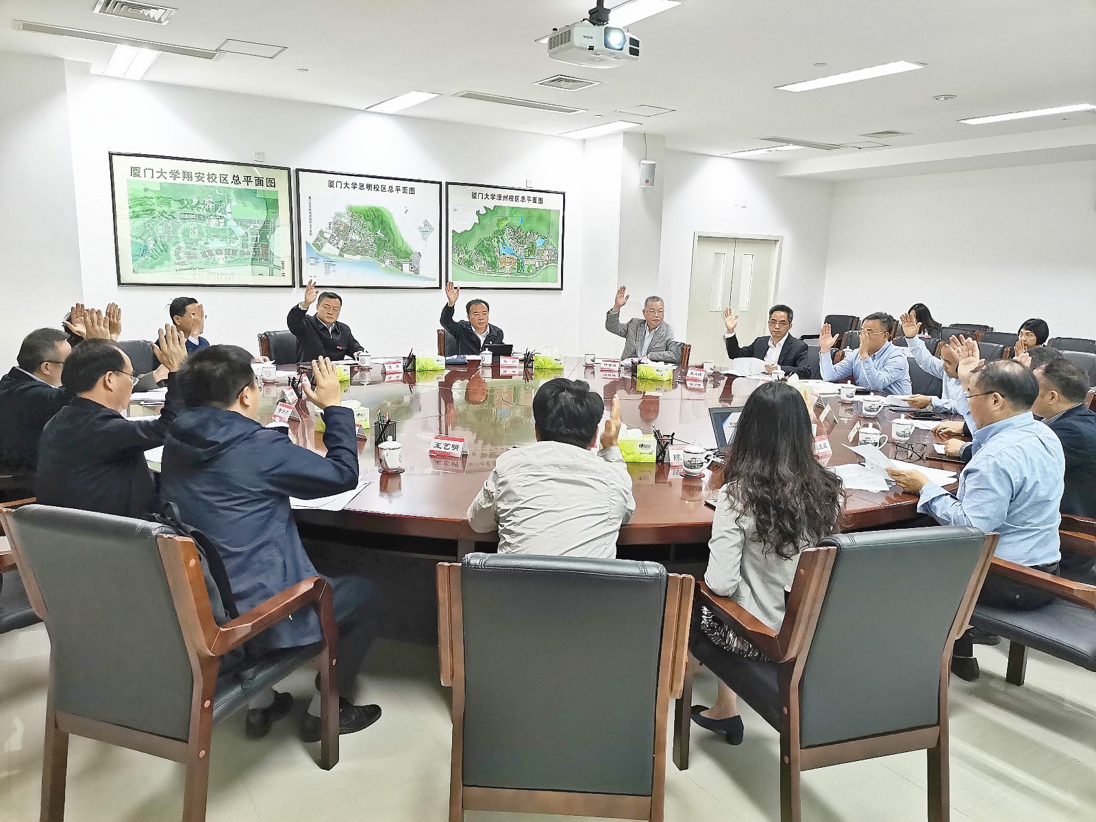 p1 (2).jpg p1 (2).jpg