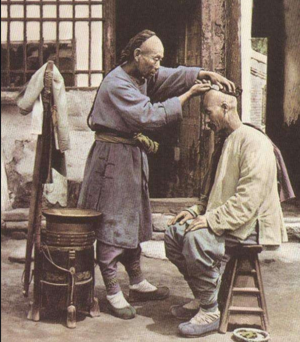 清末时期的理发匠.png 清末时期的理发匠.png