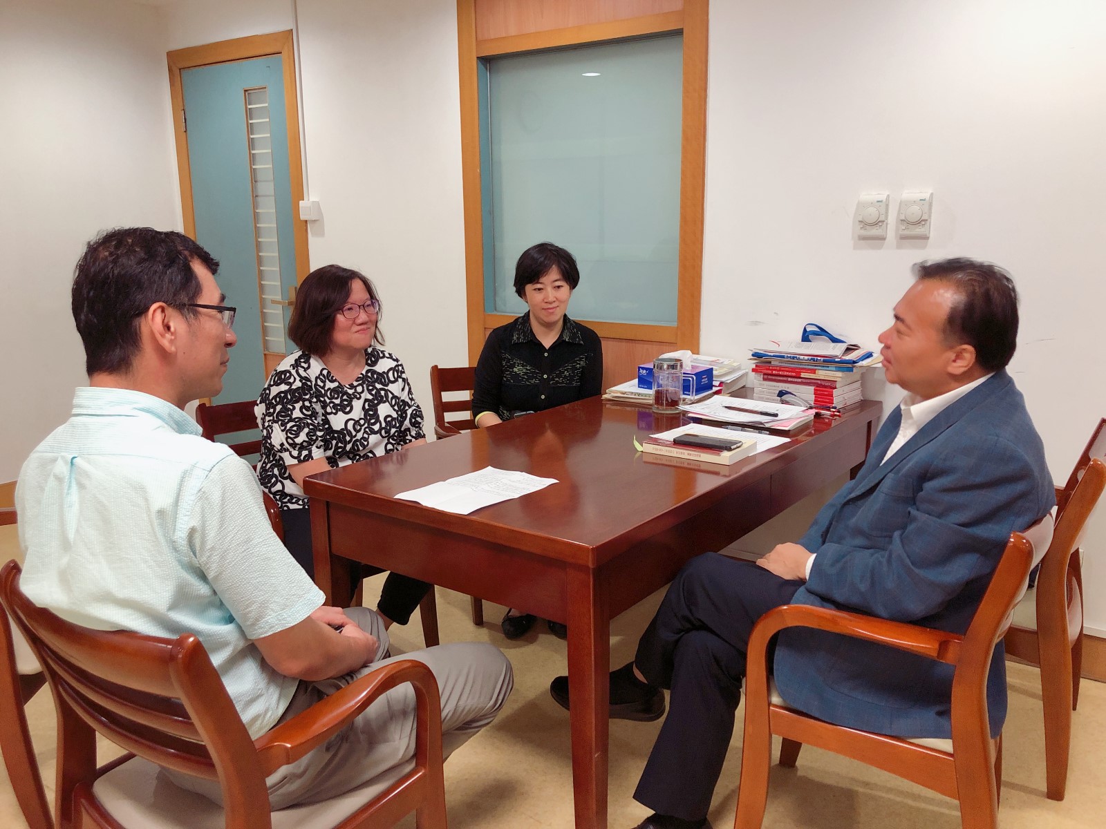 2张彦书记会见周文蕙.jpg 2张彦书记会见周文蕙.jpg